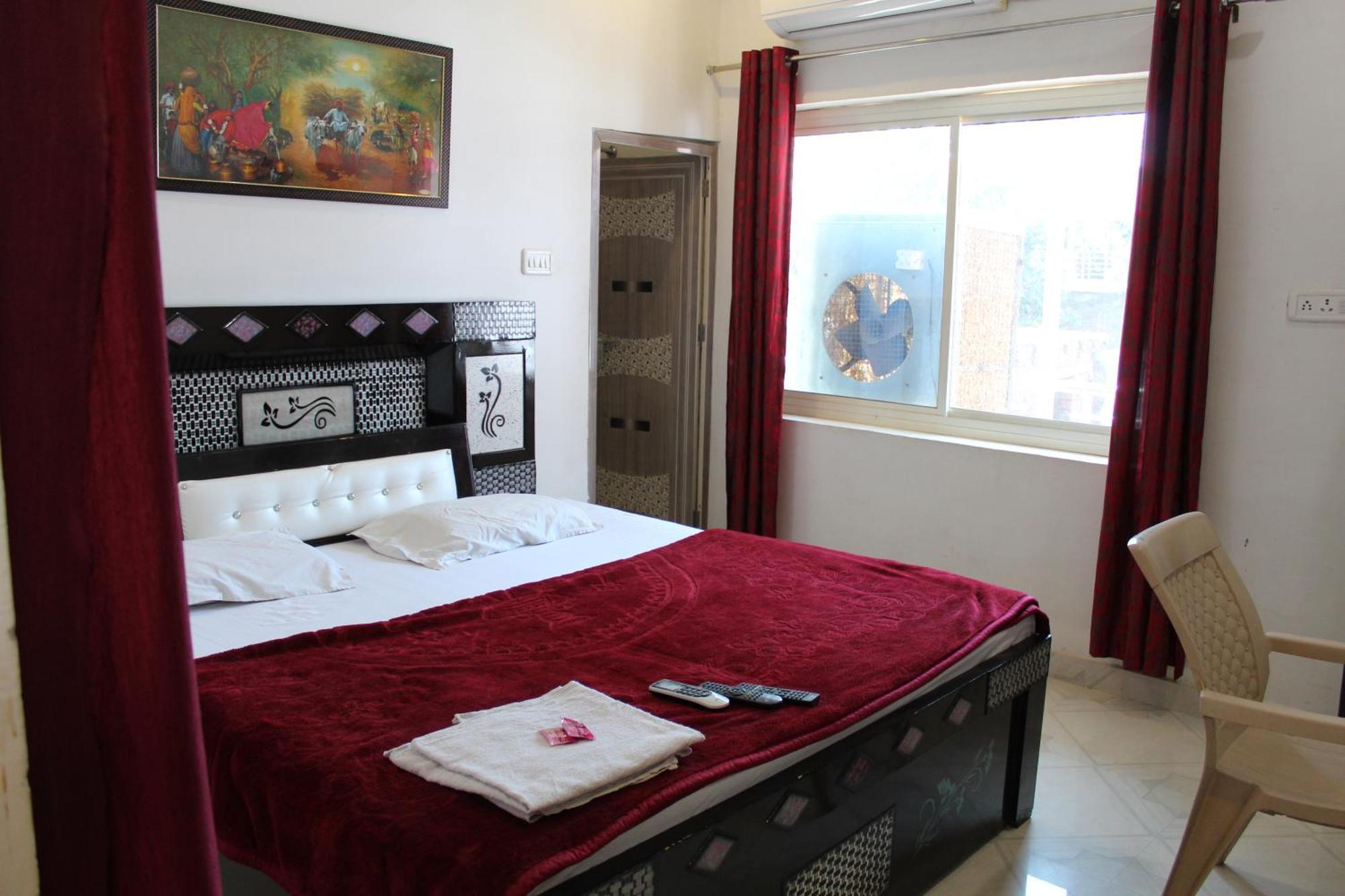 Hotel Sunset Orchha Extérieur photo
