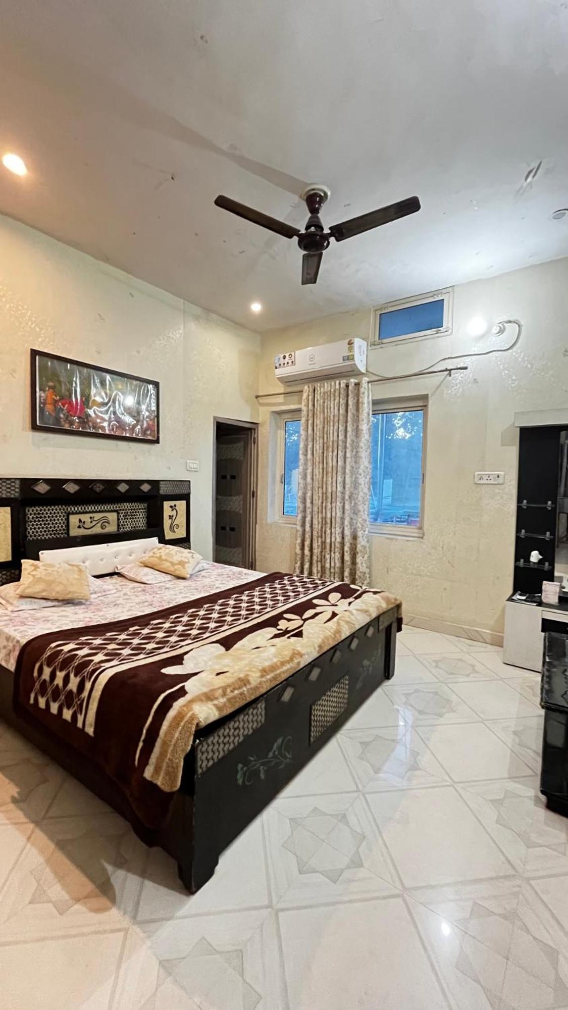 Hotel Sunset Orchha Extérieur photo